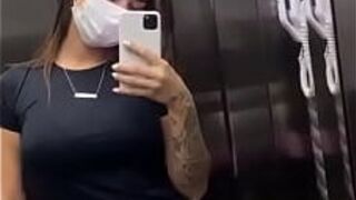 шлюха без лифта - порно видео