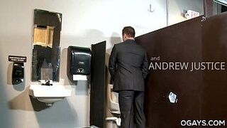 Мужская комната - Алессио Ромеро, Эндрю Джастис - порно видео