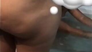 Она говорит мужу, что идет на розарий - порно видео