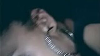 Горячая жена сосет в домашнем видео - порно видео