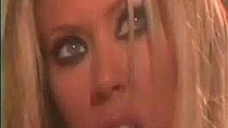 Дженна жестко трахается - порно видео