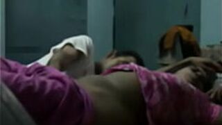 Дези пара бля в спальне (новый) - порно видео