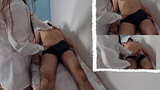 Терапия вызывает у клиента стояк - порно видео